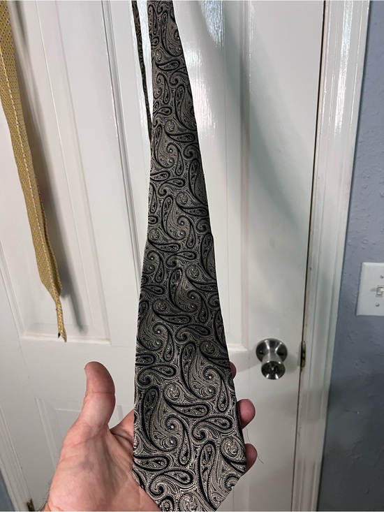 Chaps Other - Chaps Silver and Black Paisley Silk Tie
